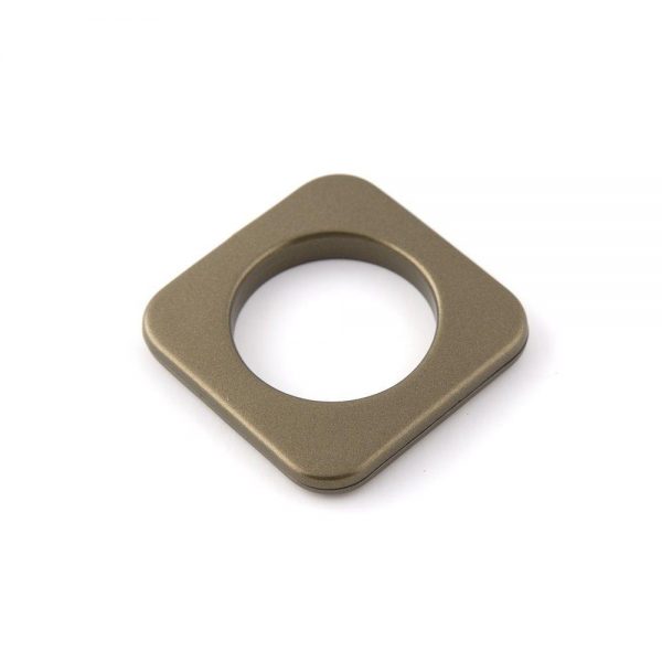 ILHOS 28MM QUADRADO OURO VELHO  DE VICTOR